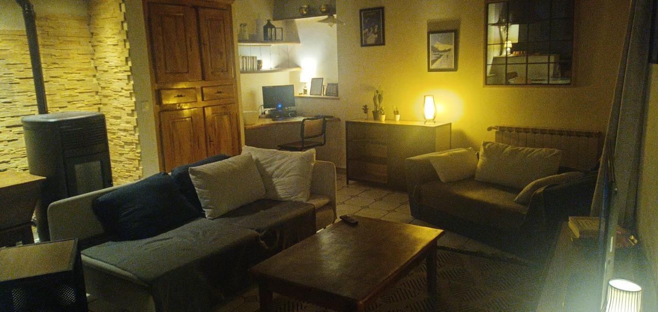 La Maison Sous Le Chateau Tallard Extérieur photo